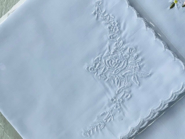 Embroidered Hankies - 3 Set Design Floral