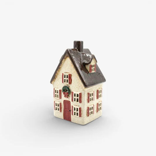 Nordgard Tall Villa with Bow Wreath